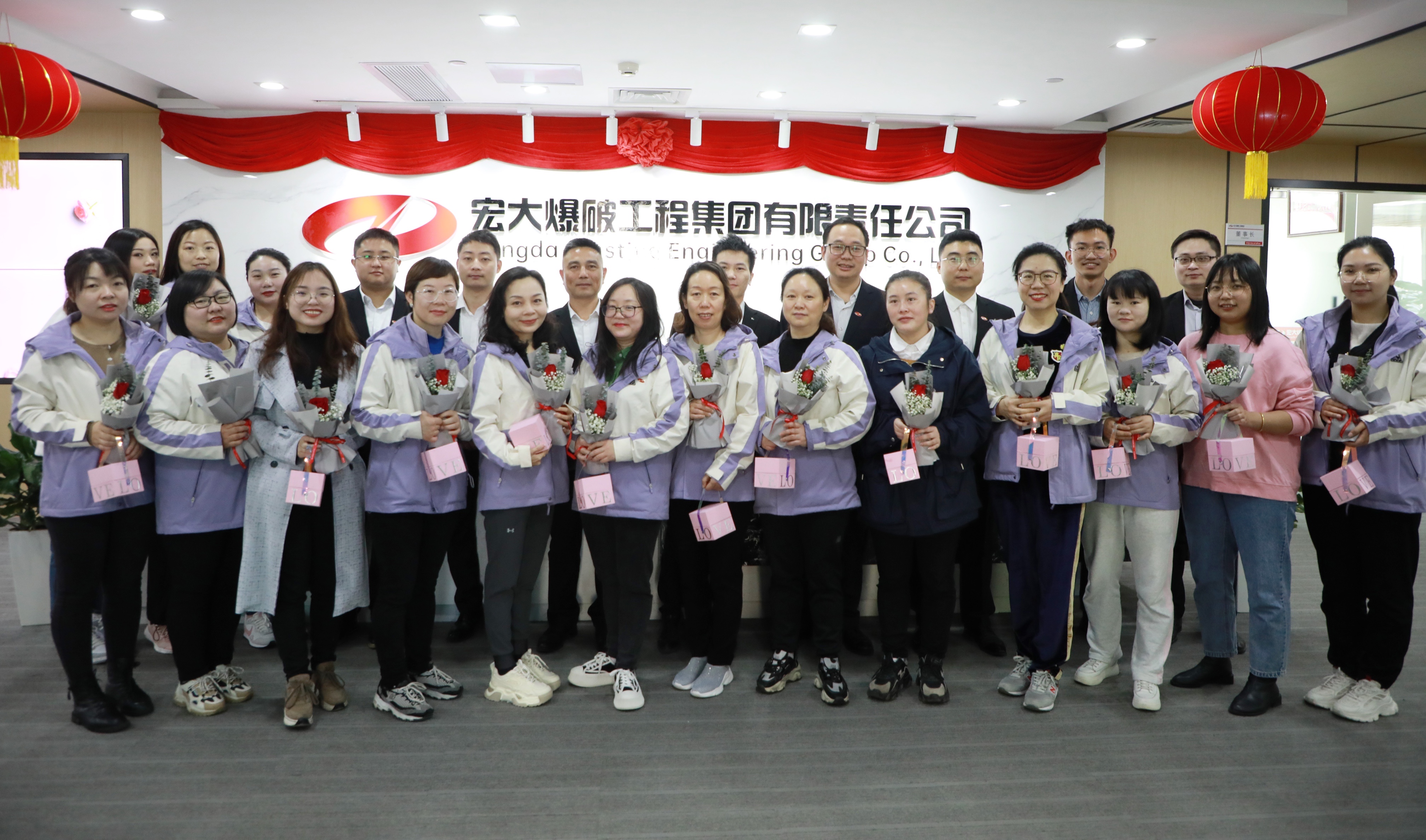 【良辰三八节 工程巾帼美】——为宏大工程女职工点赞、过节